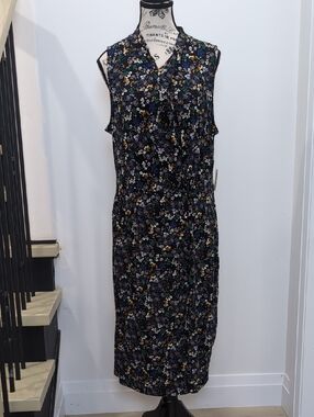 AMAZON ESSENTIALS | Women's Black Floral Sleeveless Faux Wrap V-Neck Midi Dress